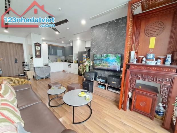 Bán nhà Cc Xuân Thuỷ Cầu Giấy  Sổ 85m T24 giá nhỉnh 8,95 tỷ