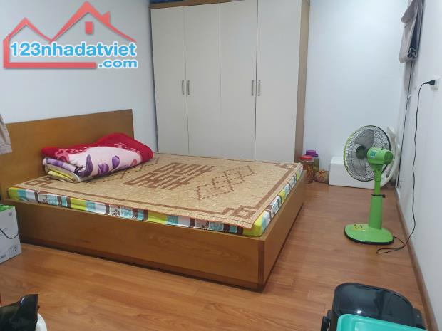 Bán chung cư Golden Palace Mễ Trì căn 86m 2PN 2 ban công hướng ĐN full đồ sẵn vào ở ngay - 4