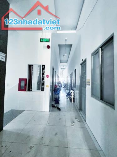 Bán nhà mặt tiền 7 tầng, 1882m2 sàn, dòng tiền 6 tỷ/năm - Hòa Thạnh- Tân Phú giá chỉ hơn - 1