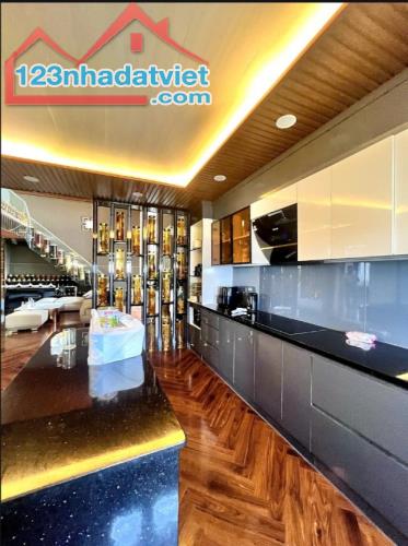 Bán nhà mặt tiền 7 tầng, 1882m2 sàn, dòng tiền 6 tỷ/năm - Hòa Thạnh- Tân Phú giá chỉ hơn - 2