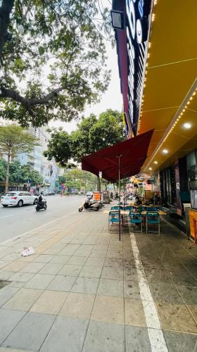 Bán nhà mặt phố Trung Kính 200m2, 6 tầng, lô góc, 3 mặt thoáng, chỉ 55 tỷ. - 1