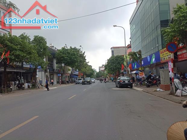Cần bán nhà mặt đường Ngô Xuân Quảng, Trâu Quỳ, Gia Lâm 70m2 x 3T, 4.2m MT, Kinh Doanh.