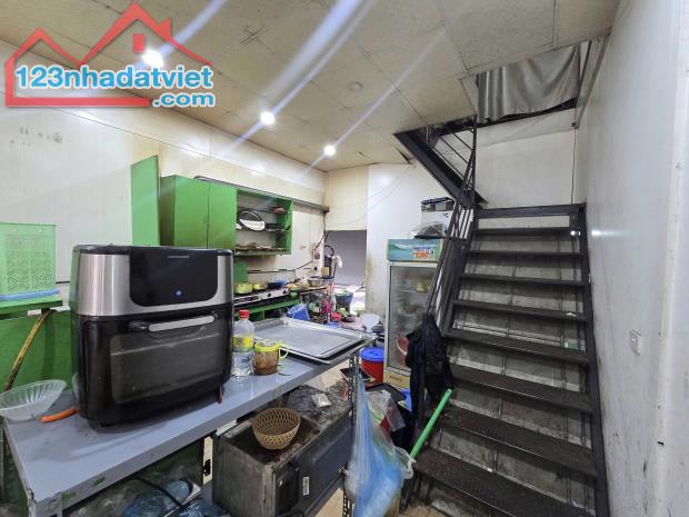 GIÁ TỐT - SANG NHƯỢNG CỬA HÀNG MẶT TIỀN PHỐ TRẦN QUỐC HOÀN, CẦU GIẤY, HÀ NỘI - 50M2 -130 - 4