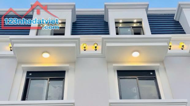 chỉ 1Ty650 nhận nhà phố mặt biển tại Ninh Thuận - 2
