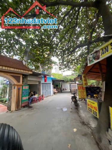 B.á.n đất Ba La, mặt ngõ ô tô 7 chỗ đánh võng GIÁ chỉ 1.48 tỷ