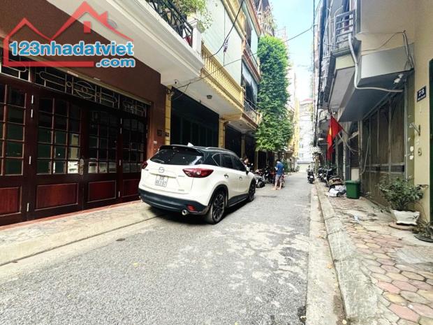 Bán nhà Kim Mã Thượng, Ba Đình, ngõ rộng, 2 ô tô tránh nhau, vài bước ra phố. Giá 16 tỷ