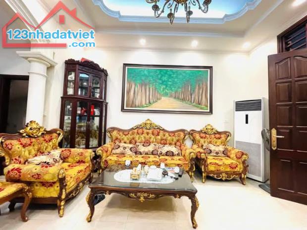 Bán nhà Kim Mã Thượng, Ba Đình, ngõ rộng, 2 ô tô tránh nhau, vài bước ra phố. Giá 16 tỷ - 3