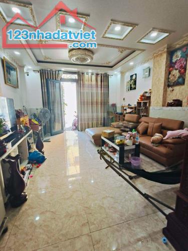 [Bán nhà gần QL50, Quận 8, Hẻm ô tô quay đầu, 4 tầng, 49.5m2, 9.8 tỷ] - 2
