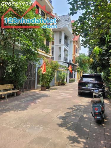 BÁN BIỆT THỰ PHÂN LÔ MẶT PHỐ HUỲNH VĂN NGHỆ – KĐT SÀI ĐỒNG, LONG BIÊN
