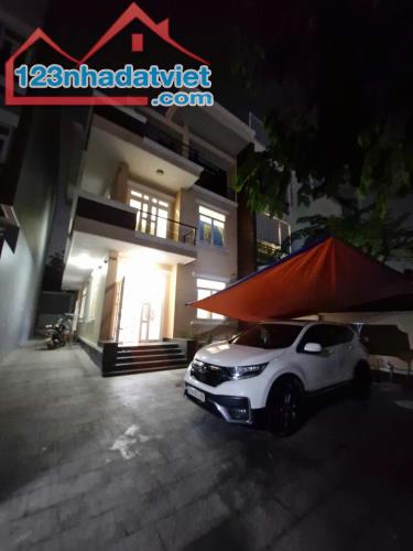 MẶT TIỀN CẠNH ĐH NGÂN HÀNG LINH CHIỂU - 234m2 - 3 TẦNG