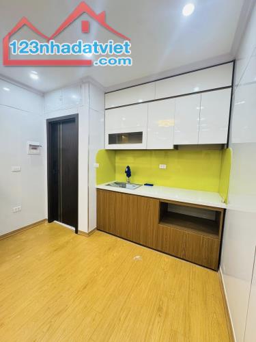 💥Tập thể tầng 3 Thái Thịnh 60m 2PN riêng, Nội thất mới toanh, nhỉnh 3 tỷ - 4