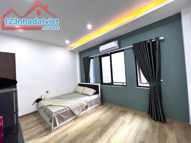 CCDV Pháo Đài Láng 9 Phòng DT 50tr/th Dt 52m2 5 tầng mặt tiền 4.6m Giá 12 tỷ