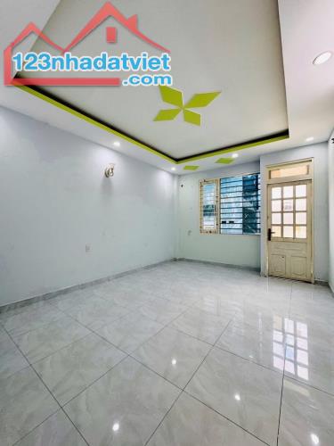 BÁN NHÀ PHẠM VĂN CHIÊU, GẦN CHỢ THẠCH ĐÀ ( 4 x 12 ) ĐƯỜNG 5m THÔNG 👉 CHỈ 5,5 Tỷ . GÒ VẤP - 5