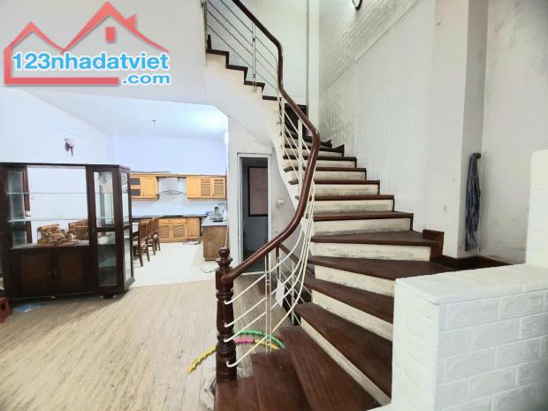 BÁN NHÀ PHÂN LÔ LẠC TRUNG- KIM NGƯU, ĐƯỜNG 2 Ô TÔ TRÁNH, MẶT TIỀN 5.4M, 70M2, 22.3 TỶ - 2