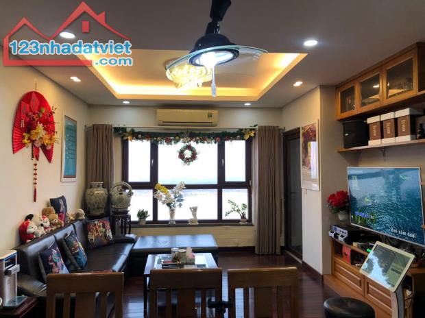Bán căn hộ 116m², 3PN, Lương Yên, Hai Bà Trưng, 8.8 tỷ