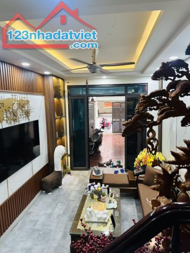 NHÀ DÂN XÂY LAI XÁ,Ô TÔ TRÁNH,PHÂN LÔ,82m2,3T,CHỈ 10,3 TỶ - 1