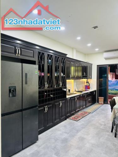 NHÀ DÂN XÂY LAI XÁ,Ô TÔ TRÁNH,PHÂN LÔ,82m2,3T,CHỈ 10,3 TỶ - 2