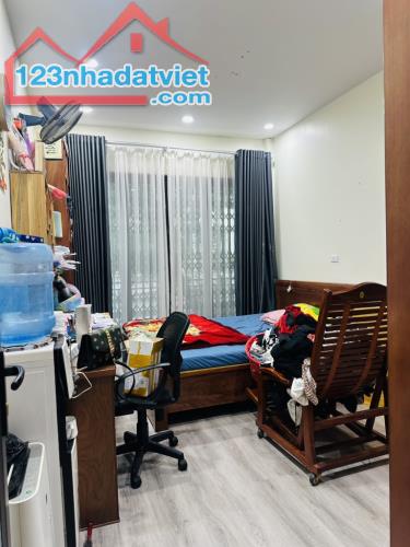 NHÀ DÂN XÂY LAI XÁ,Ô TÔ TRÁNH,PHÂN LÔ,82m2,3T,CHỈ 10,3 TỶ - 3