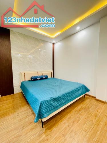 CĂN DUY NHẤT 3 TẦNG 38M2,NGÕ Ô TÔ ,THOÁNG 2 MẶT-TRUNG TÂM HAI BÀ TRƯNG SỔ ĐẸP GIÁ CHỈ 4.1 - 4