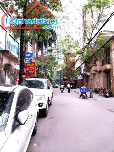 BÁN NHÀ PHÂN LÔ TRẦN BÌNH. SỔ 54M. MT 5M4. 4 TẦNG. GARA. 19 TỶ - 0974687037