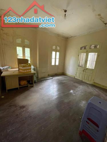 SIÊU PHẨM BIỆT THỰ PHÁP CỔ  VỊ TRÍ TRUNG TÂM  SINH LỜI ĐỈNH CAO - 2