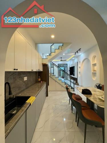 NHÀ ĐẸP - GIÁ ĐẦU TƯ CHính Chủ Cần Bán Nhanh Nhà Tại Phường An Lạc , Bình Tân, HCM