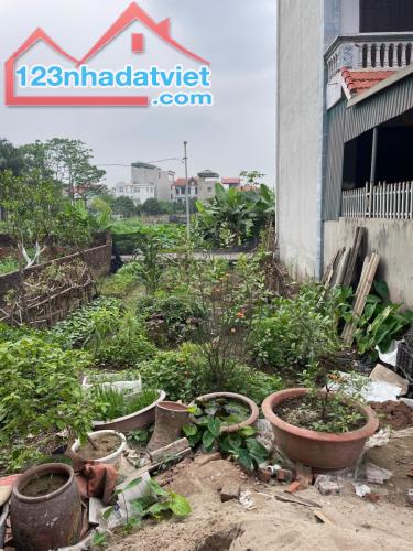 BÁN NHÀ LIÊN MẠC – BẮC TỪ LIÊM – 5 TẦNG MỚI ĐẸP – GIÁ 5.4 TỶ  • Diện tích: 32m² (sổ đỏ) - 3
