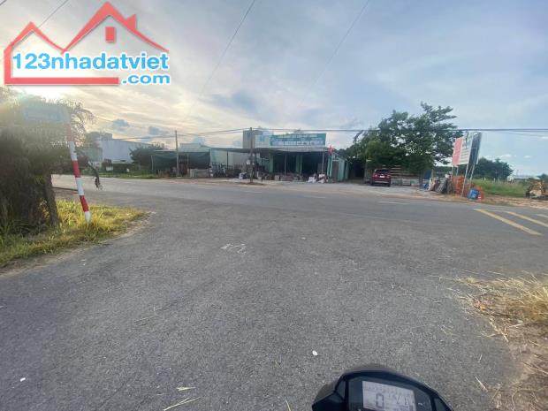 500m2 đất thổ cư, khu vực đông dân cư, chợ sầm uất, có ngân hàng