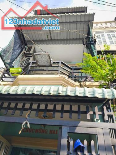 HƠN 2 TỶ CÓ NHÀ 3 TẦNG 6PN HẺM 3 GÁC THÔNG - CVPM QUANG TRUNG- TÂN CHÁNH HIỆP- QUẬN 12