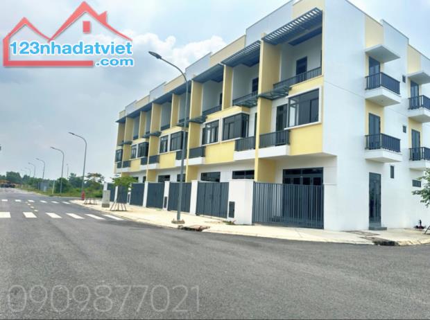 NHÀ PHỐ PHONG CÁCH CÁCH CHÂU ÂU TẠI TÂY NINH - 
THANH TOÁN 330 TRIỆU SỔ HỒNG TRAO TAY - 2