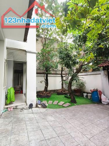 BÁN NHÀ Q7 TRẦN XUÂN SOẠN - DIẸN TÍCH LỚN GIÁ HỢP LÍ