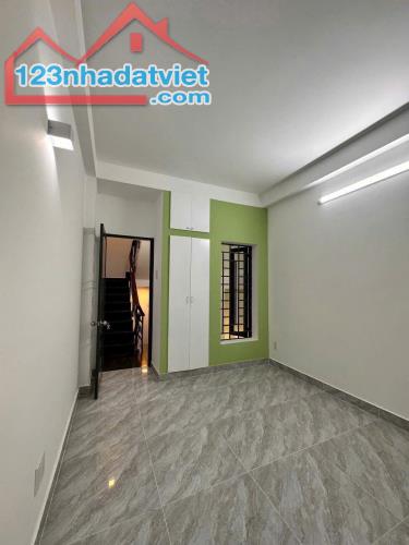 🌹🌹5 TỶ HƠN- Nhà mới Đẹp 4 Tầng Sát Mặt Tiền Trần Hưng Đạo TT Quận 5-Giáp Quận 1 - 4