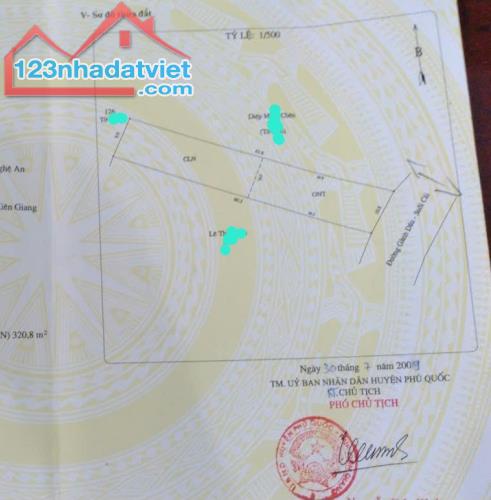 Bán mảnh đất Gành Dầu Phú Quốc Kiên Giang sổ 621m thổ cư và hơn 1000m đất ngòai sổ mặt ti