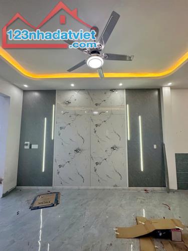 BÁN NHÀ LẦU SIÊU ĐẸP – CÁCH KDL BỬU LONG CHỈ 7 PHÚT DI CHUYỂN! - 1