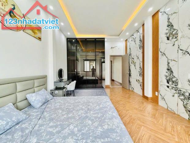🏡 NHÀ ĐẸP SÁT CHỢ THẠCH ĐÀ – GẦN CHUNG CƯ DREAM HOME – HẺM 5M – 3PN – CHỈ 5.65 TỶ! - 3