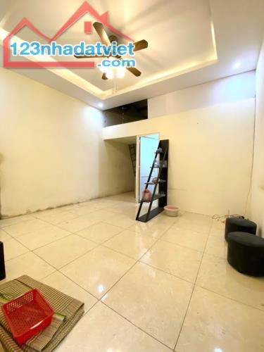 BÁN NHÀ TRẦN KHÁT CHÂN  - 45M² - 4 TỶ X - SỔ ĐỎ CHÍNH CHỦ - VỊ TRÍ VÀNG -  HAI BÀ TRƯNG - - 2