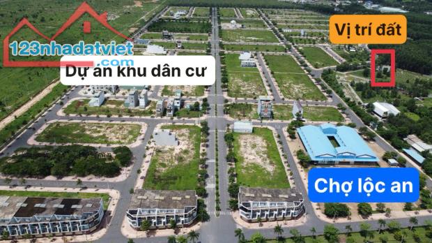 ĐẤT TRUNG TÂM GẦN SÂN BAY CHỈ 1 TỶ 8 SANG TÊN ĐỔI CHỦ NGAY LẬP TỨC