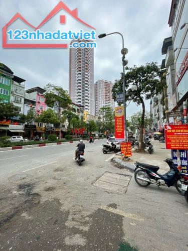 Ô CHỢ DỪA-KHỦNG VỀ DT 52M, CHỈ QUANH 7 TỶ-NỞ HẬU-Ô TÔ GẦN NHÀ-VIEW THOÁNG-FULL NỘI THẤT