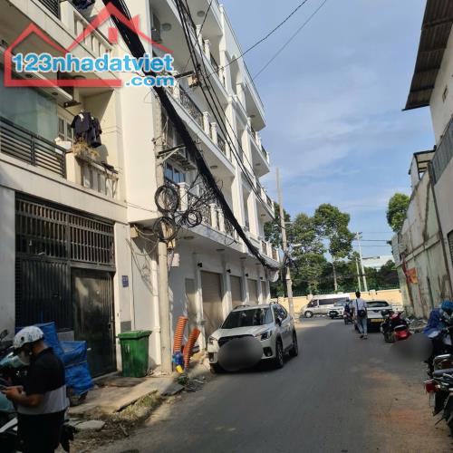 Bán nhà Phường 13 Tân Bình, Hoàng Hoa Thám, đường 8m, cho thuê 25tr, giá 11.2 tỷ - 2