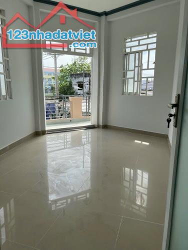 Cơ hội Hiếm kinh doanh nhà 2 MTLý Đạo Thành, P16 Q8. Dòng tiền cực tốt. DT62m2. Giá chỉ6.4 - 2