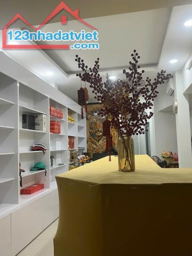 Bán nhà quận 10, đường Tô Hiến Thành, 49m2, 4 tầng, hẻm 4m, sát mặt tiền 8.5 tỷ - 2