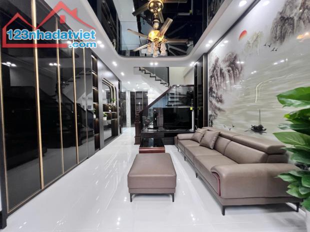 BÁN NHÀ LÊ TRỌNG TẤN THANH XUÂN Ô TÔ ĐỖ CỬA 4 TẦNG NHÀ MỚI ĐẸP FUL NỘI THẤT 45M 13 TỶ