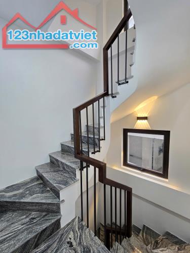 Nhà đẹp hiếm nội thất xịn 2 mặt thoáng ngõ Phố Ngọc Lâm DT 36m2 . Giá 8.9 tỷ - 5