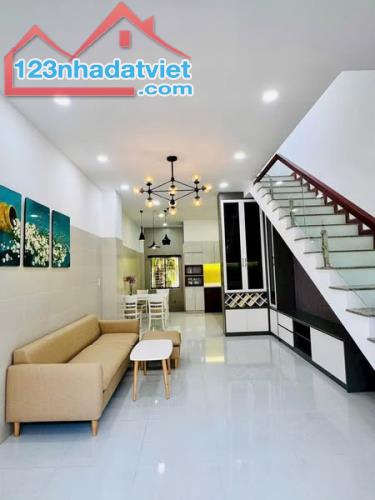 Gần chợ Vườn Lài ngã tư ga hẻm ô tô nhà ngon vào ở ngay nhìn là thích - 1