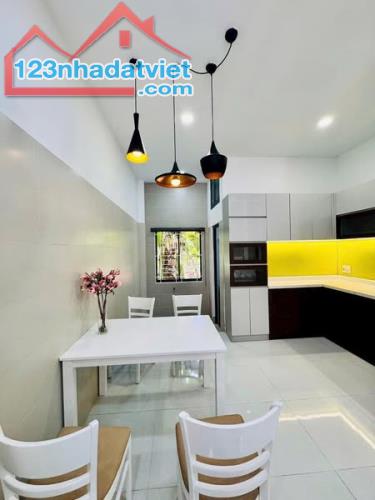 Gần chợ Vườn Lài ngã tư ga hẻm ô tô nhà ngon vào ở ngay nhìn là thích - 4