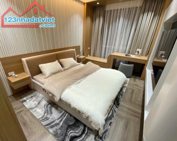 NHÀ ĐẸP THANG MÁY - FULL NỘI THẤT BÀN GIAO. Giá Bán : 8.9 TỶ - 2