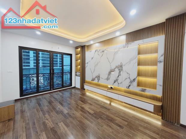 GIẢM 2 TỶ – BÁN NHÀ DÒNG TIỀN SIÊU ĐỈNH CẦU GIẤY – 50M2 x 5T – DOANH THU 600TR/NĂM – NHÀ - 4