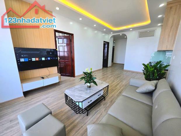 Bán căn hộ CT2B  Lê Đức Thọ 130m2 3pn 2vs 6.8 tỷ Full NT, tầng trung, hướng mát