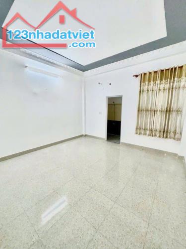 NHÀ 4 TẦNG MẶT TIỀN HIỆP THÀNH 07, Q12 NGAY LÊ VĂN KHƯƠNG CHỈ 7,5 TỶ! - 2