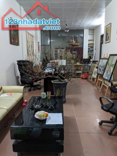 BÁN BIỆT THỰ CẦU GIẤY – 118M², 5 TẦNG, MẶT NGÕ Ô TÔ TRÁNH, BẢO VỆ 24/24, GIÁ 37 TỶ!